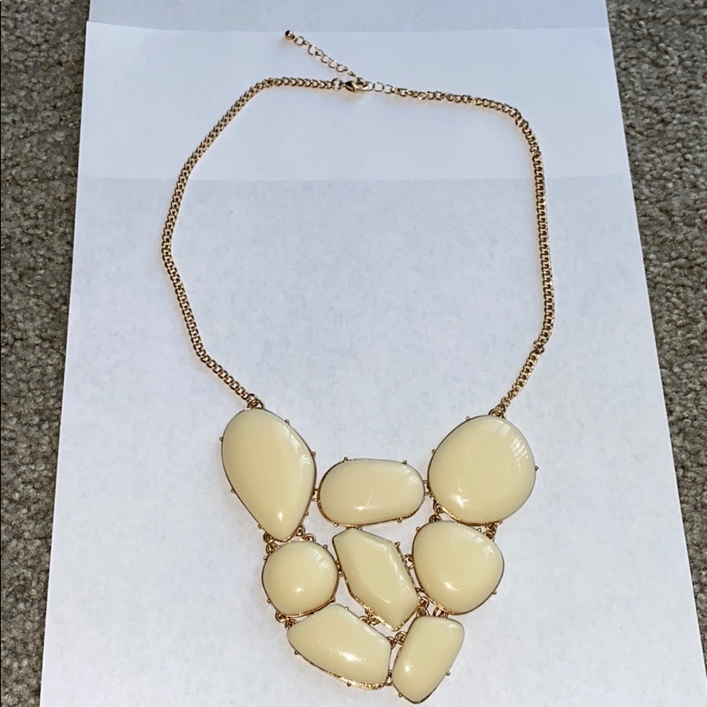 Statement necklace